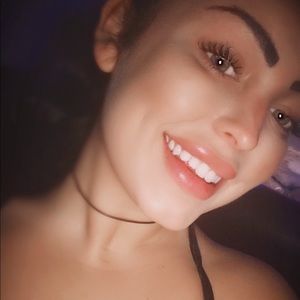 Meet your Posher, Jasmine